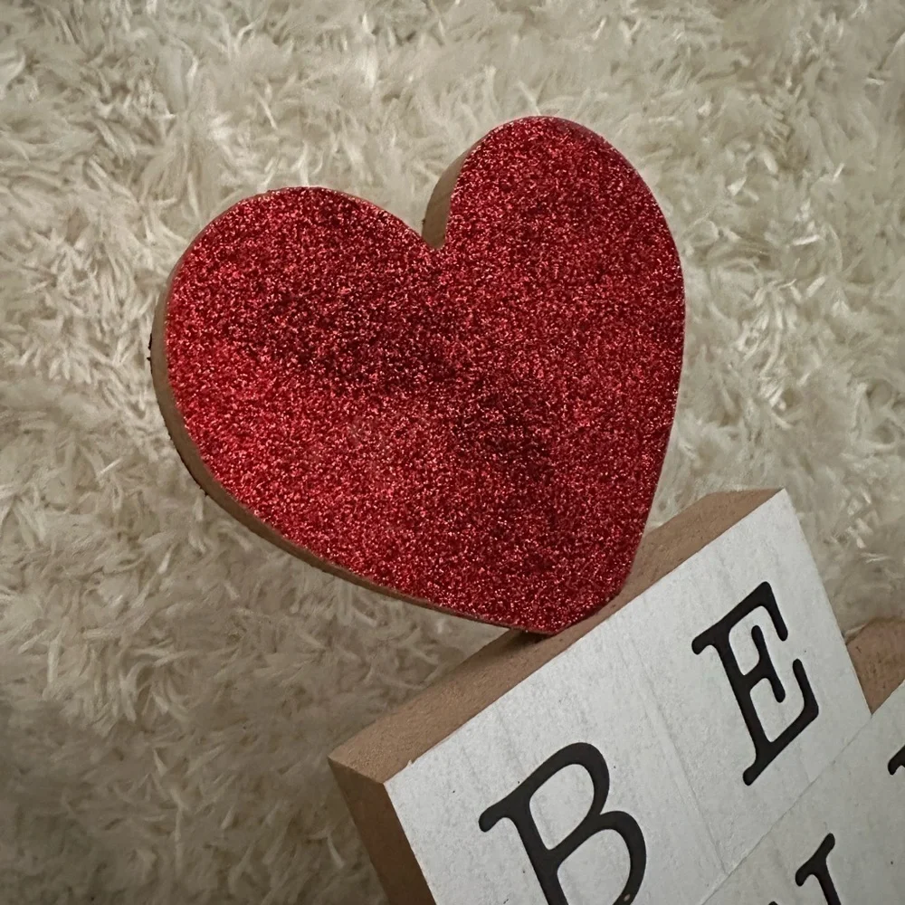 Valentines Day Be Mine Table Top Decor